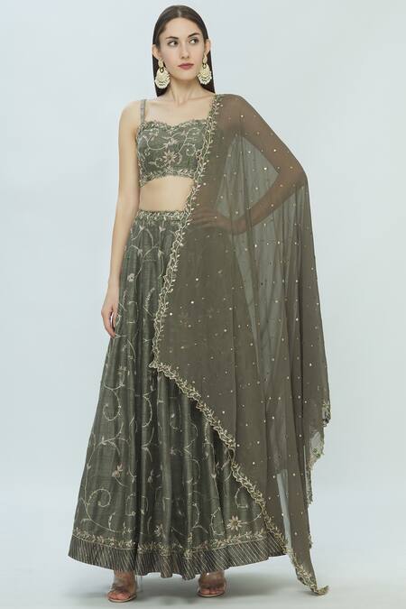Pleats By Kaksha And Dimple_Green Raw Silk, Crepe Sweetheart Neck Embellished Lehenga Set_Online_at_Aza_Fashions