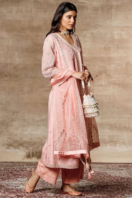 Ajiesh Oberoi Peach Organza V-shaped Embroidered Kurta Palazzo Set Online at Aza Fashions Ajiesh Oberoi_Peach Organza V-shaped Embroidered Kurta Palazzo Set _Online_at_Aza_Fashions