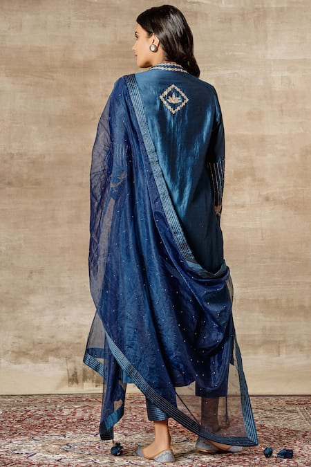 Shop Ajiesh Oberoi Blue Chanderi Mandarin Collar Embroidered Kurta Set at Aza Fashions Shop_Ajiesh Oberoi_Blue Chanderi Mandarin Collar Embroidered Kurta Set _at_Aza_Fashions
