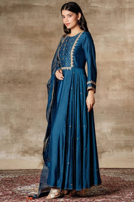 Shop Ajiesh Oberoi Blue Cotton Silk Round Anarkali Set Online at Aza Fashions Shop_Ajiesh Oberoi_Blue Cotton Silk Round Anarkali Set _Online_at_Aza_Fashions