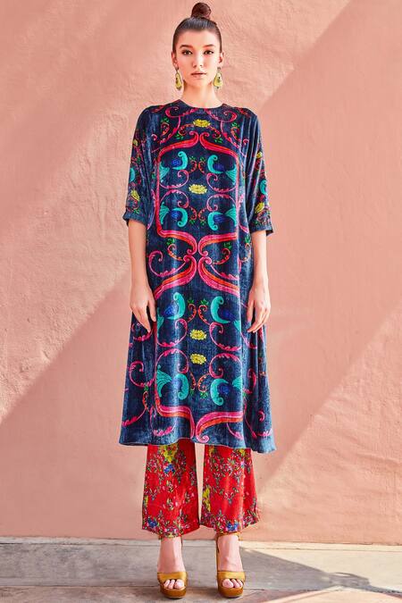 Nautanky Blue Silk Velvet Kurta Set