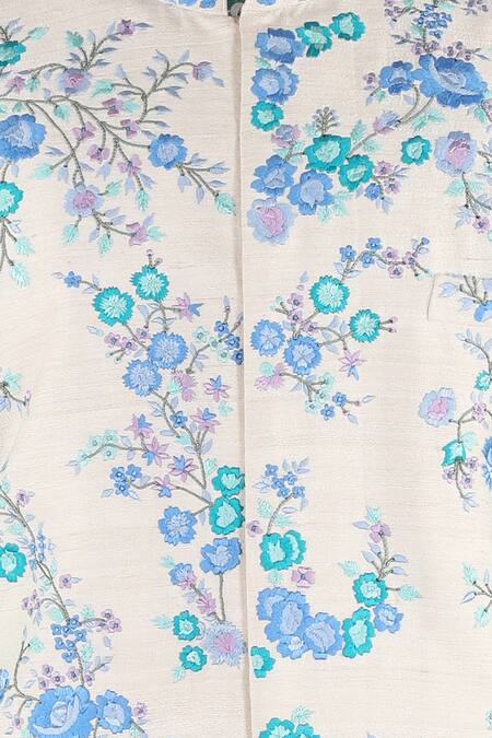 Sankalan - Men_White Matka Silk Embroidered Bundi Kurta Set _Online_at_Aza_Fashions