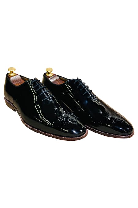 Artimen_Black Handcrafted Brogues _Online_at_Aza_Fashions