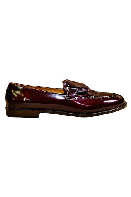 Artimen_Maroon Plain Fringe Loafers _at_Aza_Fashions