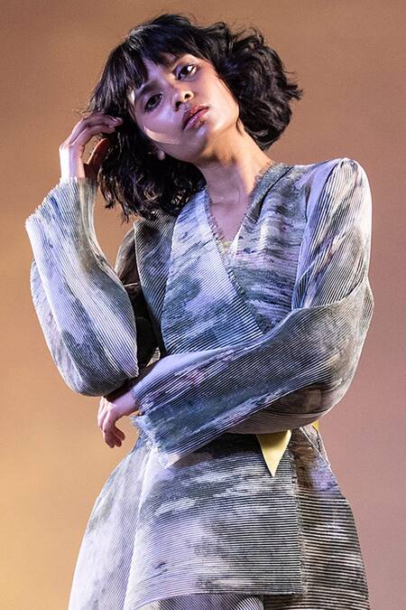 Buy Abhishek Sharma White Georgette, Satin, Moss Crepe Open Asymmetric Printed Jacket Online at Aza Fashions Buy_Abhishek Sharma_White Georgette, Satin, Moss Crepe Open Asymmetric Printed Jacket _Online_at_Aza_Fashions