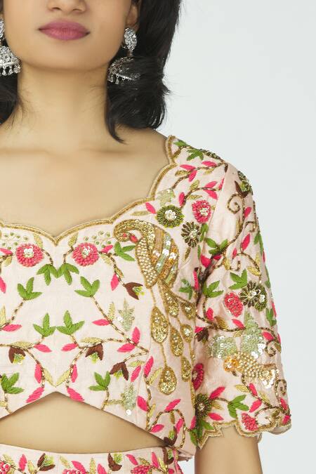 Neha Mehta Couture Peach Silk V Neck Lehenga Set at Aza Fashions Neha Mehta Couture_Peach Silk V Neck Lehenga Set _at_Aza_Fashions