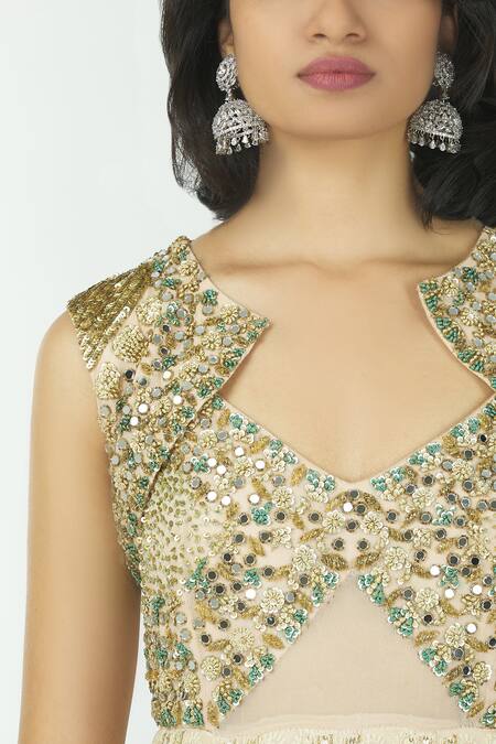 Neha Mehta Couture White Lucknowi V Neck Jacket Anarkali With Dupatta at Aza Fashions Neha Mehta Couture_White Lucknowi V Neck Jacket Anarkali With Dupatta _at_Aza_Fashions