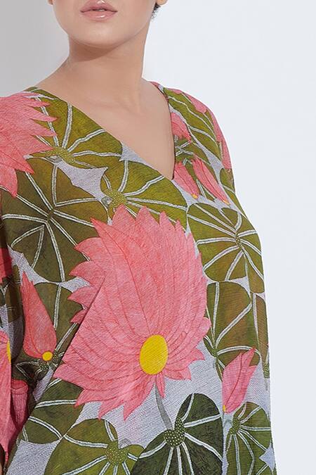 Aartivijay Gupta Green Printed Tunic at Aza Fashions Aartivijay Gupta_Green Printed Tunic_at_Aza_Fashions