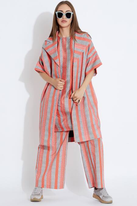 Buy_Aartivijay Gupta_Red Silk Printed Jacket_Online_at_Aza_Fashions