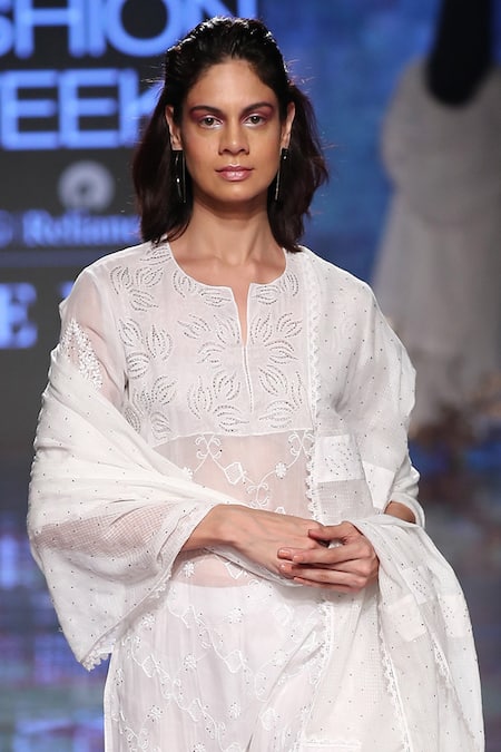 House of Kotwara_White Organdy Round Chikan Kamdani Kurta Set  _Online_at_Aza_Fashions