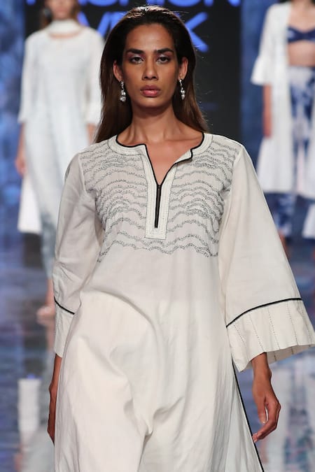 Buy_House Of Kotwara_White Cambric Split Chikan Kamdani Kurta Palazzo Set  _Online_at_Aza_Fashions