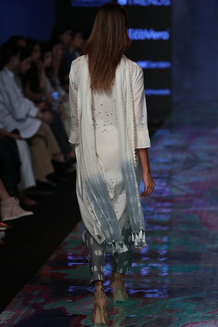 Shop_House Of Kotwara_White Cambric Peter Pan Collar Chikankari Kurta Set _at_Aza_Fashions