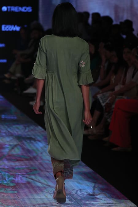 Shop_House of Kotwara_Green Cambric Round Chikankari Kurta Set _at_Aza_Fashions