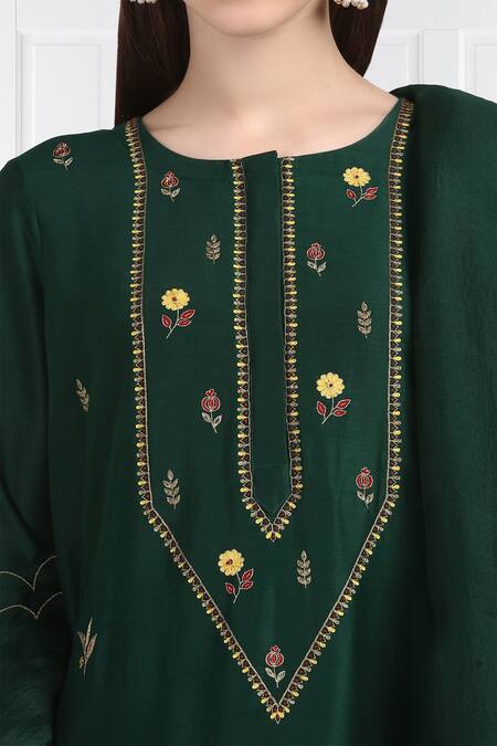 Label Earthen_Green Silk Chanderi Floral Embroidered Kurta Set For Kids_at_Aza_Fashions