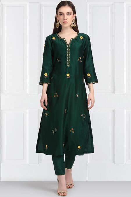 Buy Label Earthen Green Silk, Organza, Chanderi Sequins, Embroidery Floral Kurta Set For Kids Online at Aza Fashions Buy_Label Earthen_Green Silk, Organza, Chanderi Sequins, Embroidery Floral Kurta Set For Kids_Online_at_Aza_Fashions