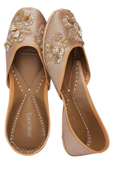 Coral Haze Gold Embellishment Silk Juttis