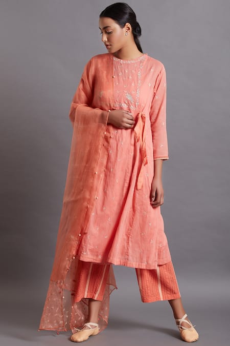 Buy Shades Of India Pink Silk Dupatta at Aza Fashions Buy_Shades Of India_Pink Silk Dupatta_at_Aza_Fashions