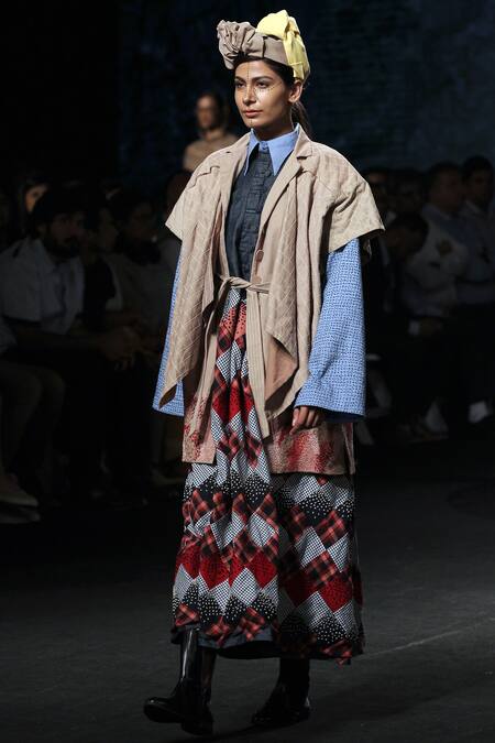 Chambray & CO._Beige 15% Tencel Dress 75% Cotton 25% Tencel, 15% Tencel Shirt Maxi With And _Online_at_Aza_Fashions