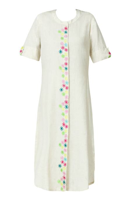Shop_Samyukta Singhania_White Cotton Embroidery Round Neck Floral Off Kurta_Online_at_Aza_Fashions