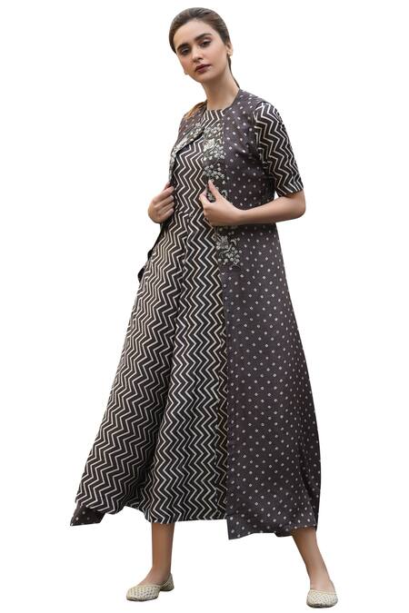 Vara By Vibha N Priti_Grey Silk Muslin Printed Jumpsuit With Jacket_Online_at_Aza_Fashions