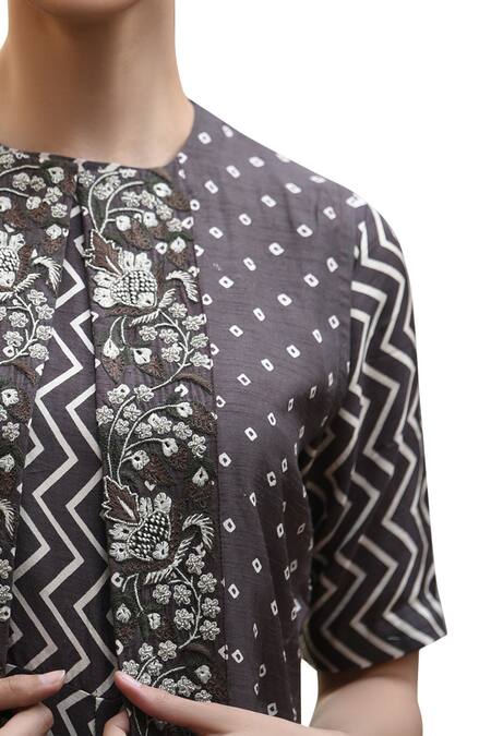 Buy_Vara By Vibha N Priti_Grey Silk Muslin Printed Jumpsuit With Jacket_Online_at_Aza_Fashions