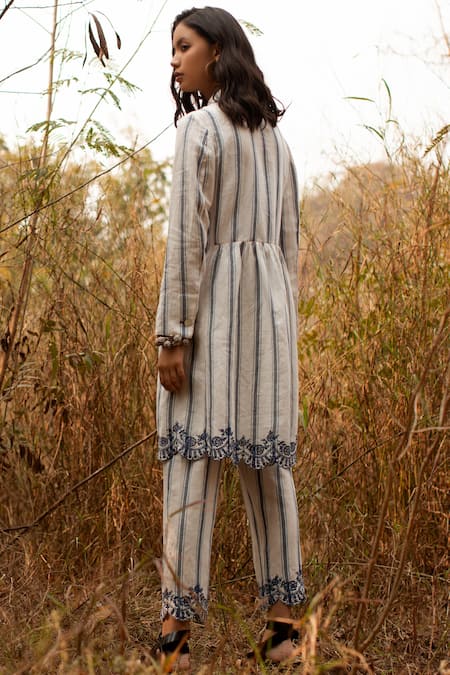 Shop Payal Pratap White Cotton Linen Handloom Spread Collar Striped Tunic at Aza Fashions Shop_Payal Pratap_White Cotton Linen Handloom Spread Collar Striped Tunic _at_Aza_Fashions