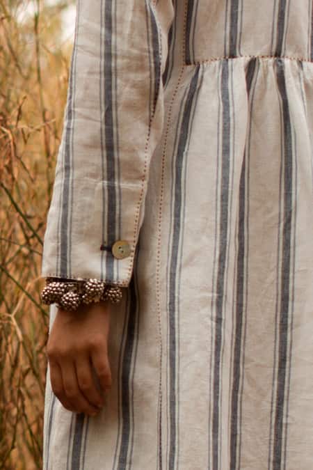 Buy Payal Pratap White Cotton Linen Handloom Spread Collar Striped Tunic Online at Aza Fashions Buy_Payal Pratap_White Cotton Linen Handloom Spread Collar Striped Tunic _Online_at_Aza_Fashions
