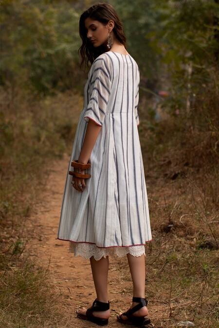 Shop Payal Pratap White Cotton Silk Round Short Tunic at Aza Fashions Shop_Payal Pratap_White Cotton Silk Round Short Tunic _at_Aza_Fashions