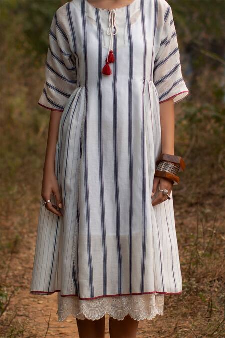 Buy Payal Pratap White Cotton Silk Round Short Tunic Online at Aza Fashions Buy_Payal Pratap_White Cotton Silk Round Short Tunic _Online_at_Aza_Fashions