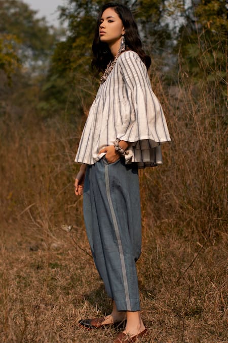 Payal Pratap_White Cotton Linen Round Handloom Top _Online_at_Aza_Fashions