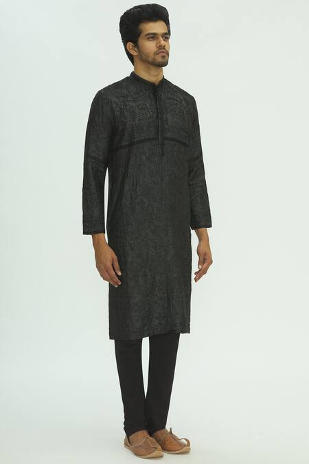 Sharbari Studio_Black Tussar Silk Kurta Set _Online_at_Aza_Fashions
