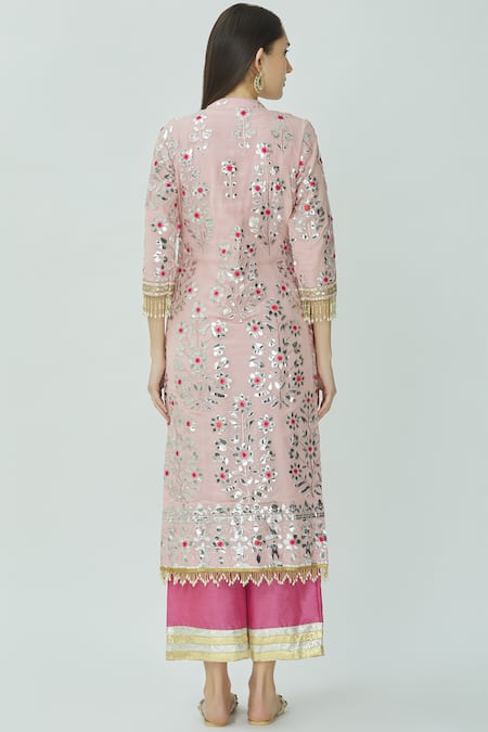 Shop Kunwarani Ritu Pink Georgette Notched Embellished Kurta Set at Aza Fashions Shop_Kunwarani Ritu_Pink Georgette Notched Embellished Kurta Set _at_Aza_Fashions