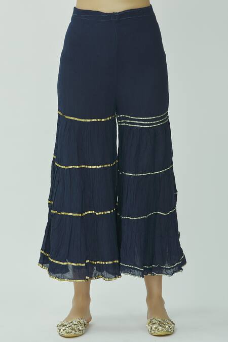 Shop Kunwarani Ritu White Mulmul Notched Embellished Kurta Sharara Set Online at Aza Fashions Shop_Kunwarani Ritu_White Mulmul Notched Embellished Kurta Sharara Set _Online_at_Aza_Fashions