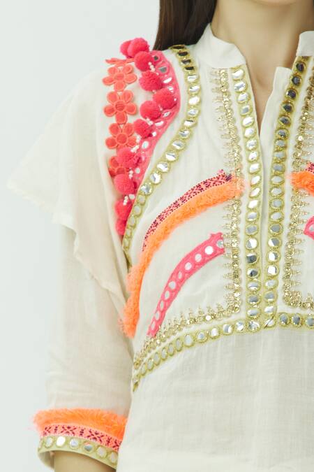 Kunwarani Ritu_White Mulmul Band Collar Embroidered Kurta Sharara Set  _at_Aza_Fashions