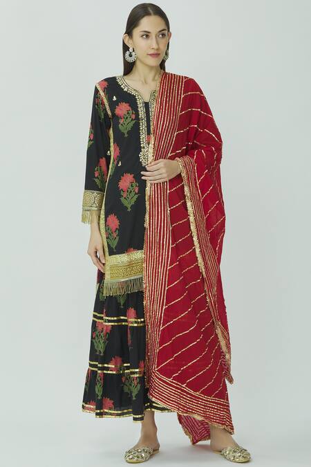 Kunwarani Ritu Black Muslin Notched Embellished Kurta Sharara Set