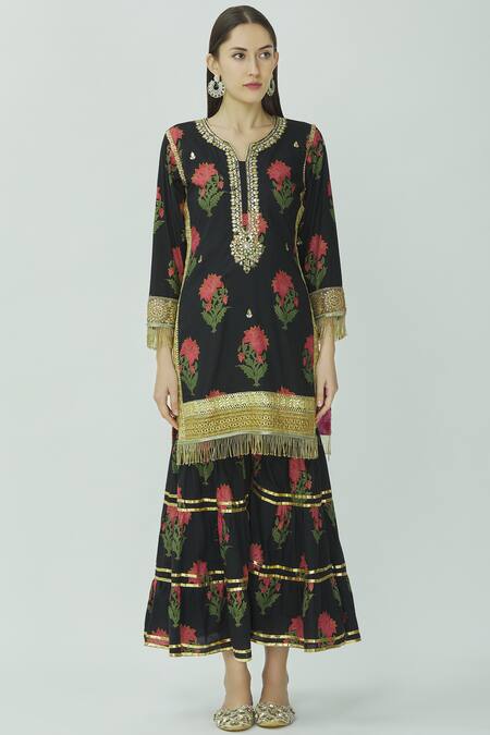 Buy Kunwarani Ritu Black Muslin Notched Embellished Kurta Sharara Set Online at Aza Fashions Buy_Kunwarani Ritu_Black Muslin Notched Embellished Kurta Sharara Set _Online_at_Aza_Fashions
