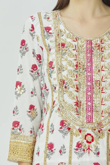 Kunwarani Ritu_White Cotton Round Printed Kurta Set  _at_Aza_Fashions