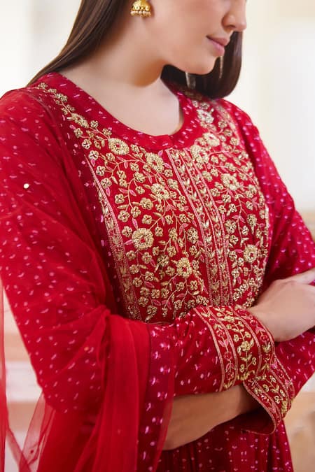 Shyam Narayan Prasad Pink Silk, Flat Chiffon, Satin Georgette Round Embroidered Anarkali Set at Aza Fashions Shyam Narayan Prasad_Pink Silk, Flat Chiffon, Satin Georgette Round Embroidered Anarkali Set _at_Aza_Fashions