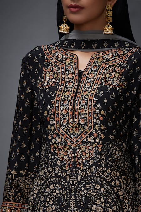 RI.Ritu Kumar_Black Silk Crepe Notched Embellished Kurta Set _at_Aza_Fashions