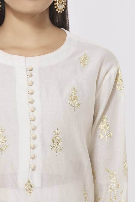 Shyam Narayan Prasad_White Chanderi Embroidered Kurta Set_at_Aza_Fashions