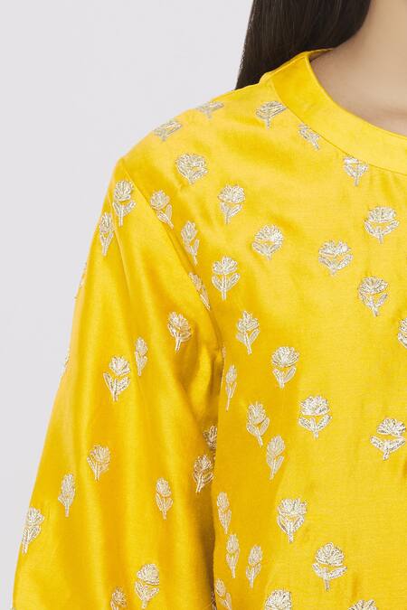 Shyam Narayan Prasad_Yellow Chanderi Embroidered Kurta Set_at_Aza_Fashions