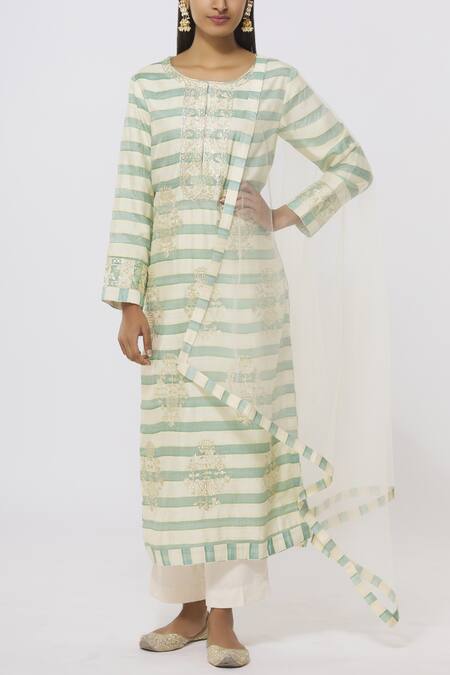 Shyam Narayan Prasad_White Chanderi Kurta Set_Online_at_Aza_Fashions