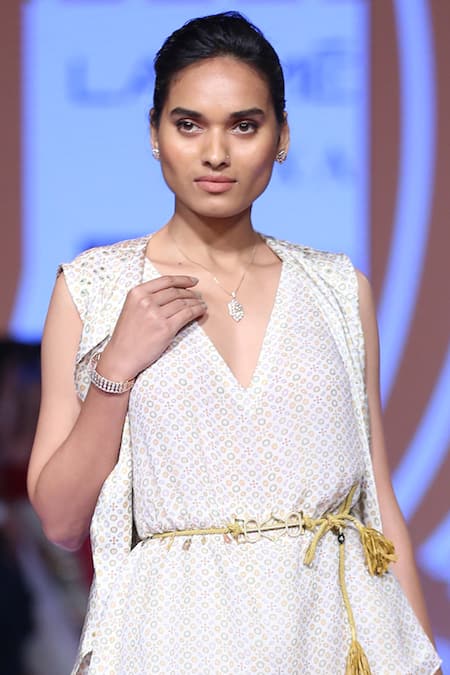 Ridhi Mehra_White Tunic And Sharara Chiffonsatin Cape V Neck Printed Set  _Online_at_Aza_Fashions