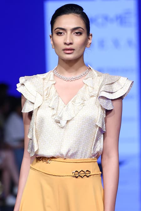 Ridhi Mehra White V Neck Printed Pant Set Online at Aza Fashions Ridhi Mehra_White V Neck Printed Pant Set _Online_at_Aza_Fashions