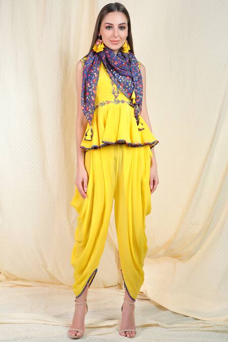 Nikasha_Yellow Crepe, Chiffon Band Printed Kurta Dhoti Pant Set _Online_at_Aza_Fashions