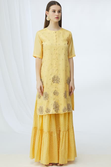 Buy_Vara By Vibha N Priti_Yellow Banarasi Chanderi Embellished Kurta Sharara Set_Online_at_Aza_Fashions