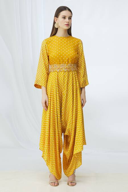Shop Vara By Vibha N Priti Yellow Silk Muslin Printed Jumpsuit With Belt Online at Aza Fashions Shop_Vara By Vibha N Priti_Yellow Silk Muslin Printed Jumpsuit With Belt_Online_at_Aza_Fashions