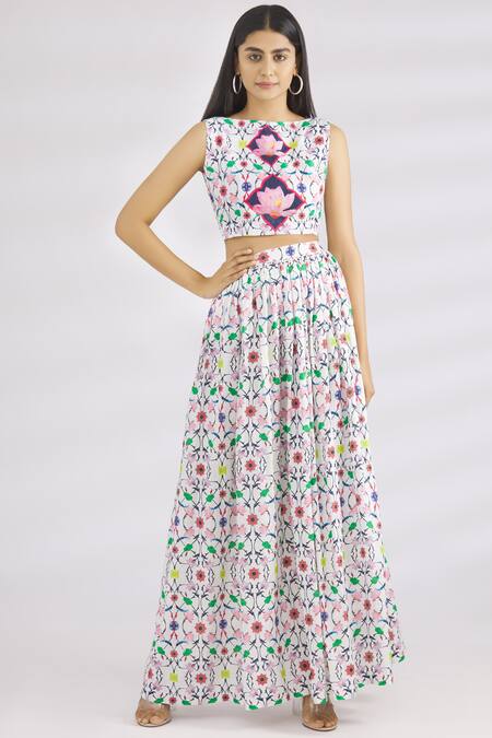 Shop MR. Ajay Kumar White Linen Round Crop Top Online at Aza Fashions Shop_MR. Ajay Kumar_White Linen Round Crop Top _Online_at_Aza_Fashions