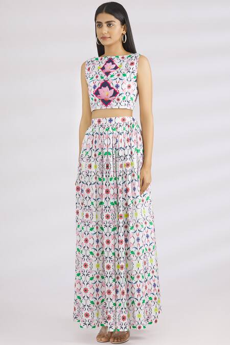 Buy MR. Ajay Kumar White Linen Round Crop Top Online at Aza Fashions Buy_MR. Ajay Kumar_White Linen Round Crop Top _Online_at_Aza_Fashions