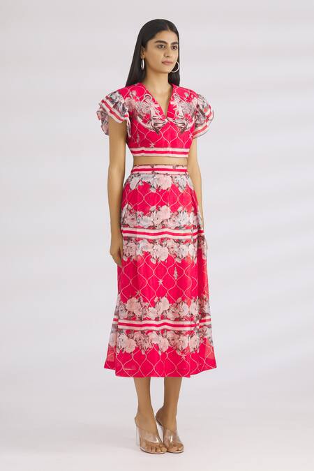 MR. Ajay Kumar Red Cotton Satin Lycra V Neck Printed Crop Top Online at Aza Fashions MR. Ajay Kumar_Red Cotton Satin Lycra V Neck Printed Crop Top _Online_at_Aza_Fashions